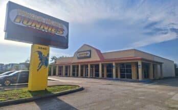 Famous Faces & Funnies comic shop spotlight featuring top-selling comics and high-value key issues.